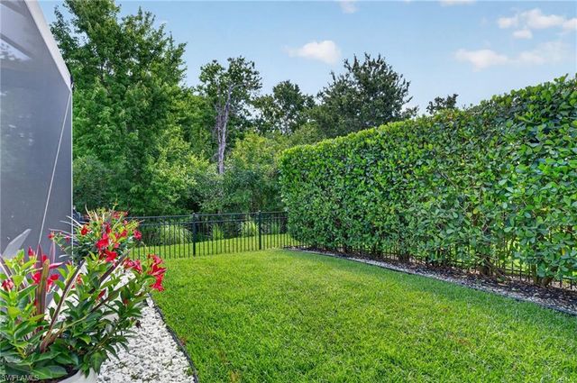 3821 Helmsman DR, Naples, FL 34120