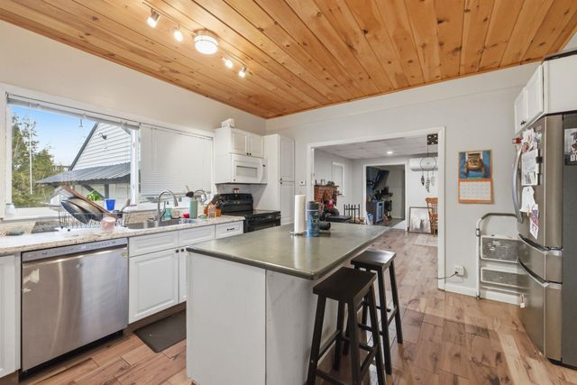 67 Park Street, Northfield, NH 03276