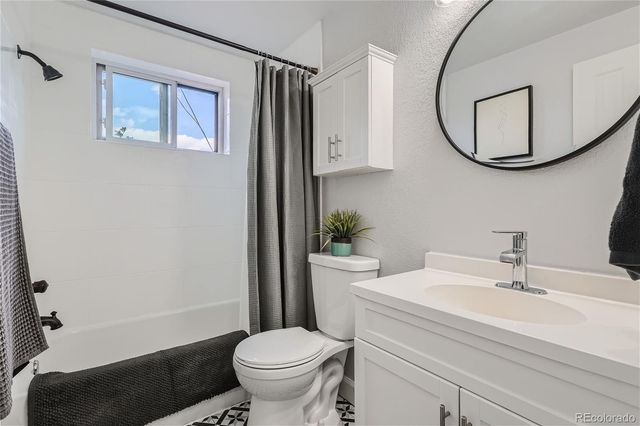 1 N Pearl Street 303, Denver, CO 80203
