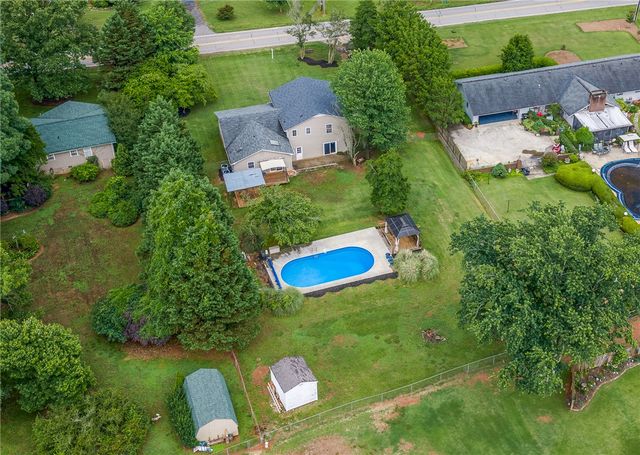 1206 Three Bridges Road, Easley, SC 29642