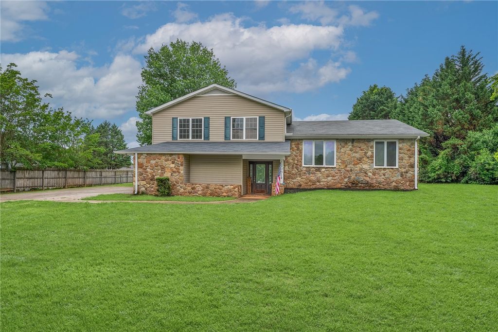 1206 Three Bridges Road, Easley, SC 29642