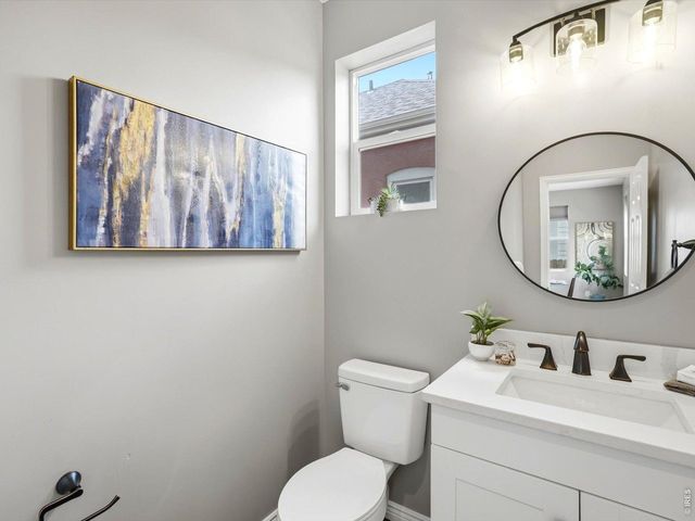 2409 W 38th Ave, Denver, CO 80211