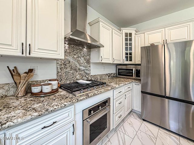 2710 Titania Place, Simi Valley, CA 93063