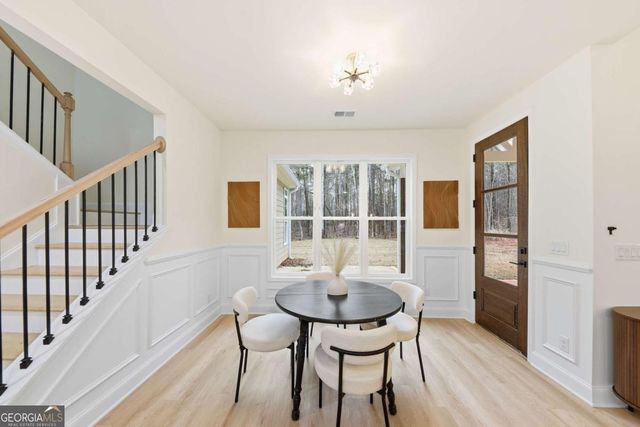 370 Harbour Shores Drive, Jackson, GA 30233