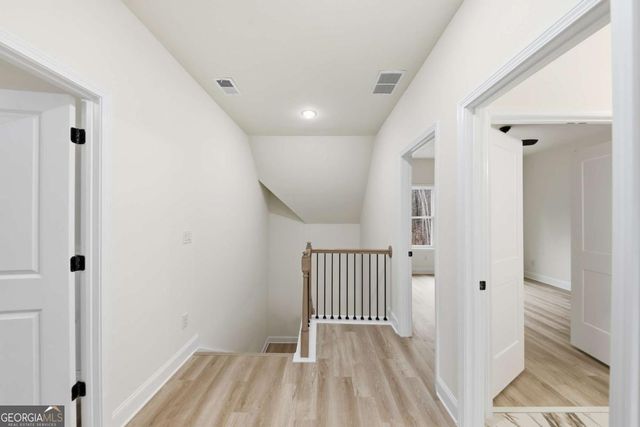 370 Harbour Shores Drive, Jackson, GA 30233