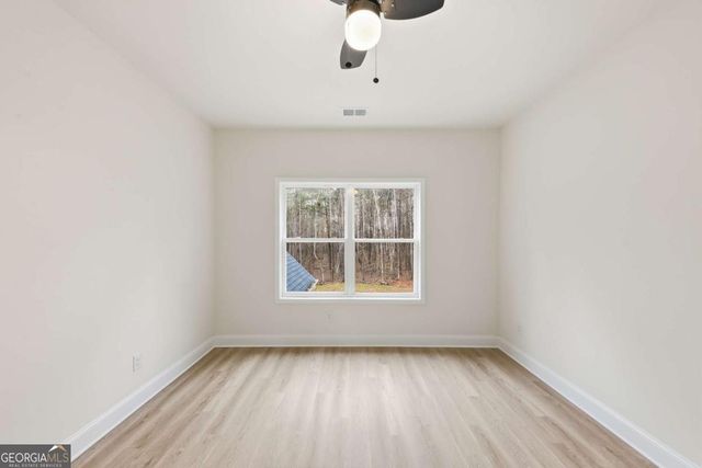 370 Harbour Shores Drive, Jackson, GA 30233