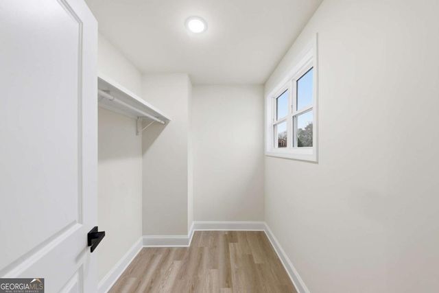 370 Harbour Shores Drive, Jackson, GA 30233