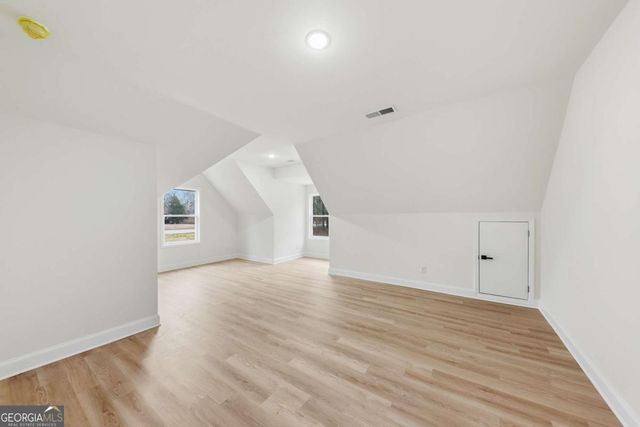 370 Harbour Shores Drive, Jackson, GA 30233