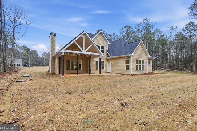 370 Harbour Shores Drive, Jackson, GA 30233