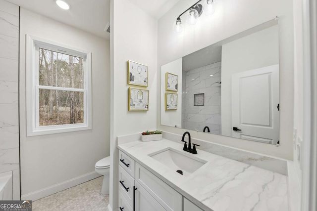 370 Harbour Shores Drive, Jackson, GA 30233