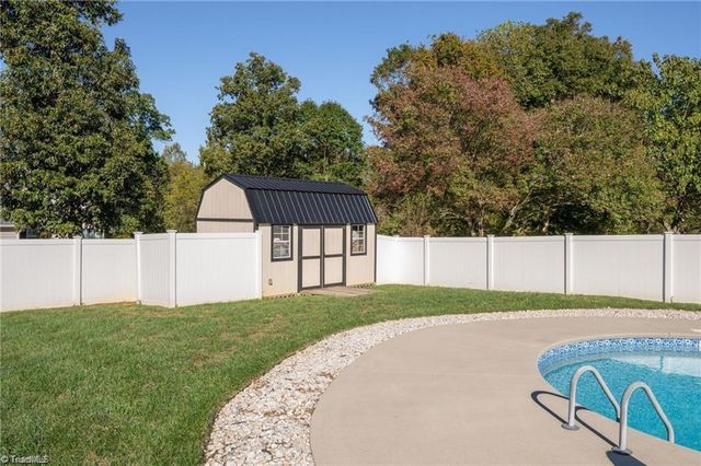 138 S Madera Drive, Mocksville, NC 27028