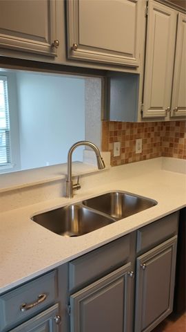 3617 W Northgate Drive 125, Irving, TX 75062