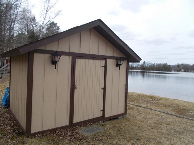 8120 Avalon Drive, Hale, MI 48739
