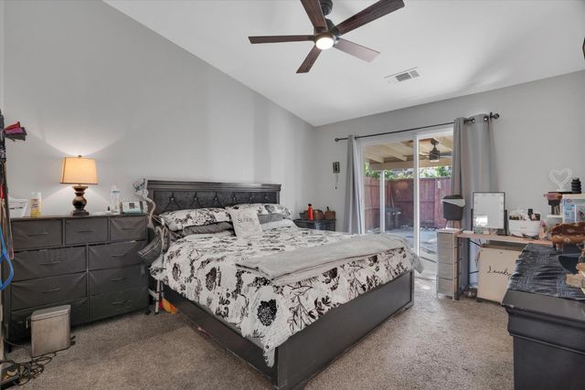 1105 Memory Ln, Modesto, CA 95351