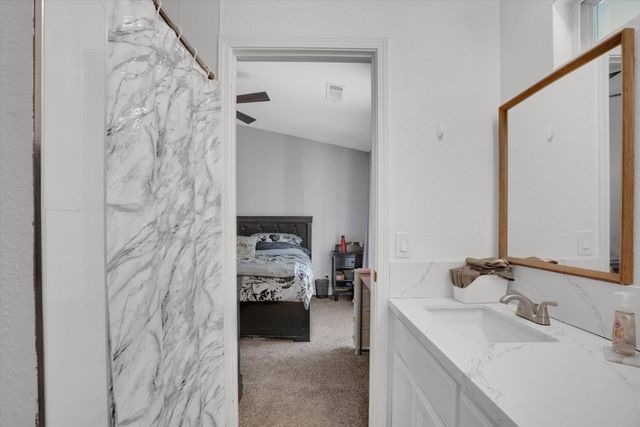 1105 Memory Ln, Modesto, CA 95351