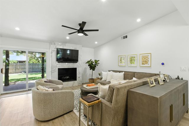 2403 Gateshead CIR, Austin, TX 78745