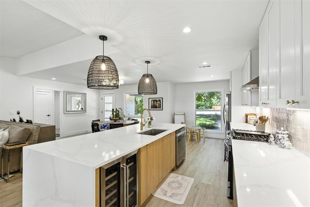 2403 Gateshead CIR, Austin, TX 78745