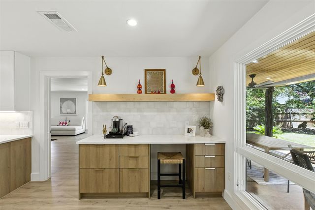 2403 Gateshead CIR, Austin, TX 78745