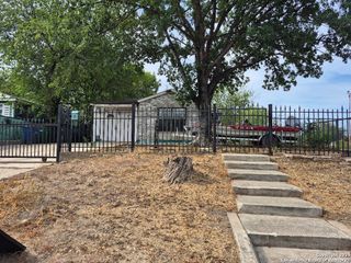 119 J St, San Antonio, TX 78210