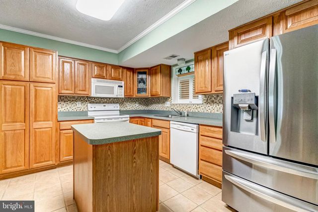8137 WINDMILL CT, Severn, MD 21144
