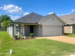 1652 Cambria Drive, Southaven, MS 38671