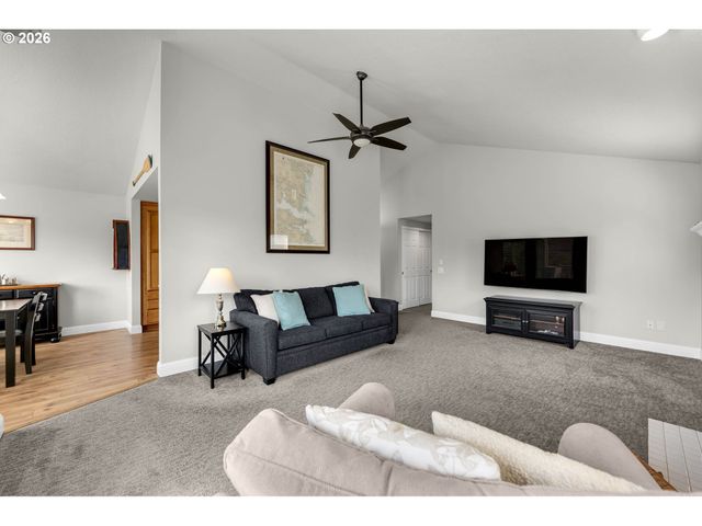 2306 Se BAYPOINT Dr U99, Vancouver, WA 98683