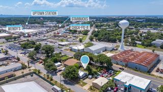 21 NE Kelly Avenue, Fort Walton Beach, FL 32548