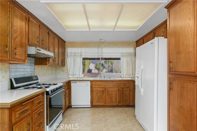 1150 Lemon Gum Lane, Hemet, CA 92545