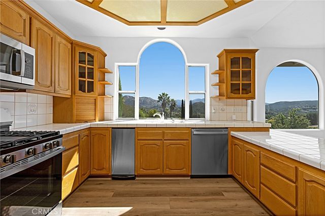 16262 Oak Springs, Ramona, CA 92065