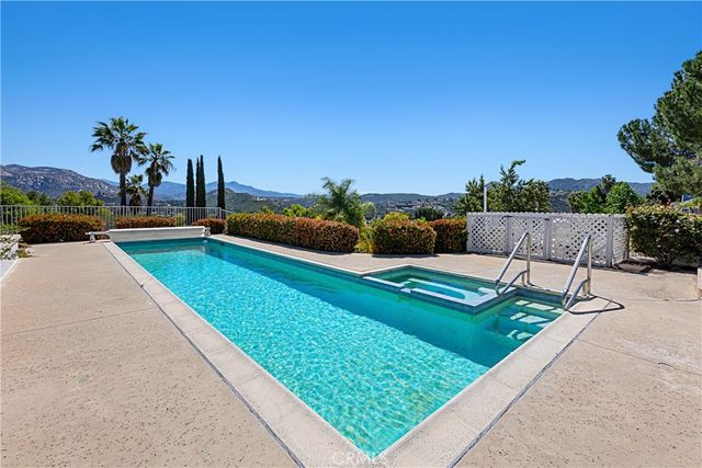 16262 Oak Springs, Ramona, CA 92065