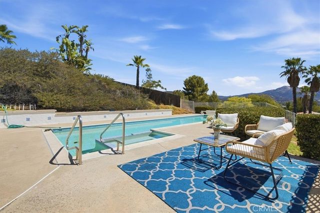 16262 Oak Springs, Ramona, CA 92065