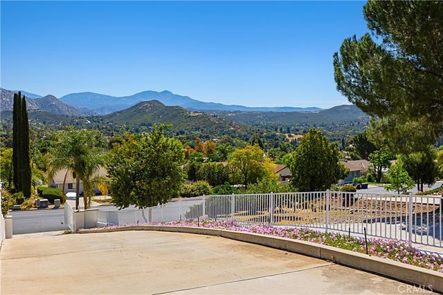 16262 Oak Springs, Ramona, CA 92065