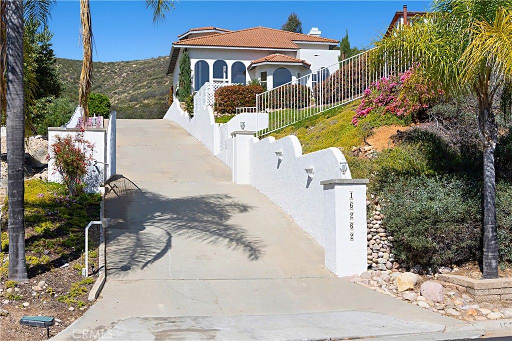 16262 Oak Springs, Ramona, CA 92065