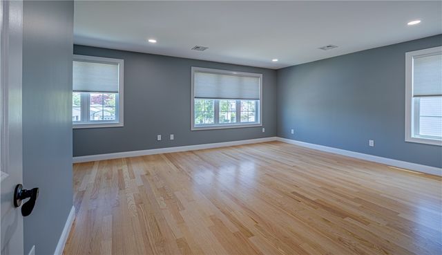 4 Batcheller Avenue, Cranston, RI 02920