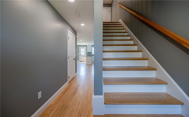 4 Batcheller Avenue, Cranston, RI 02920
