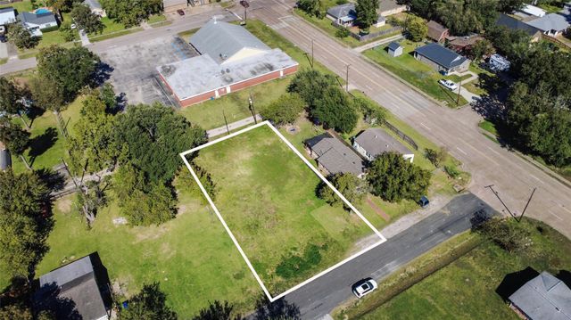 2110 4th Avenue North Avenue N, Texas City, TX 77590