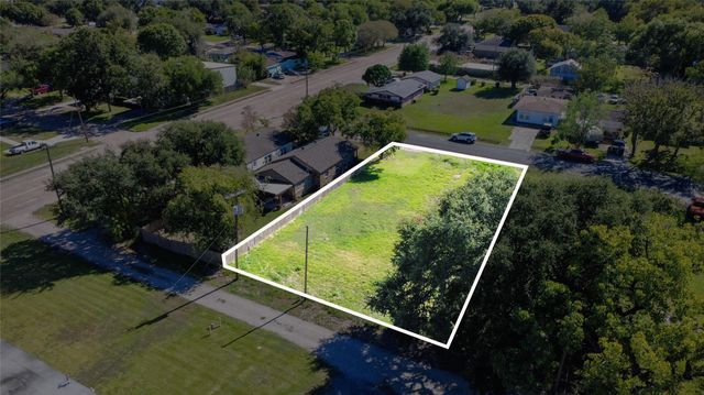 2110 4th Avenue North Avenue N, Texas City, TX 77590