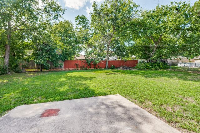 5613 Waltham Avenue, Fort Worth, TX 76133