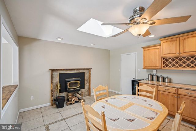 39 OAKWOOD DR, Medford, NJ 08055