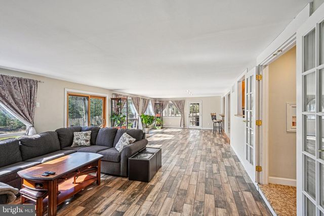 39 OAKWOOD DR, Medford, NJ 08055