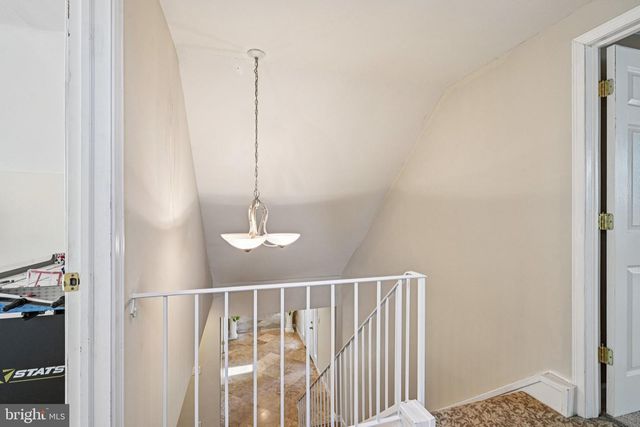 39 OAKWOOD DR, Medford, NJ 08055