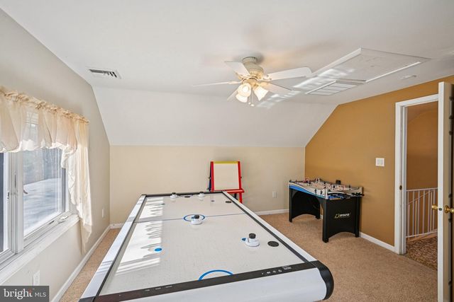 39 OAKWOOD DR, Medford, NJ 08055