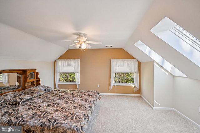 39 OAKWOOD DR, Medford, NJ 08055