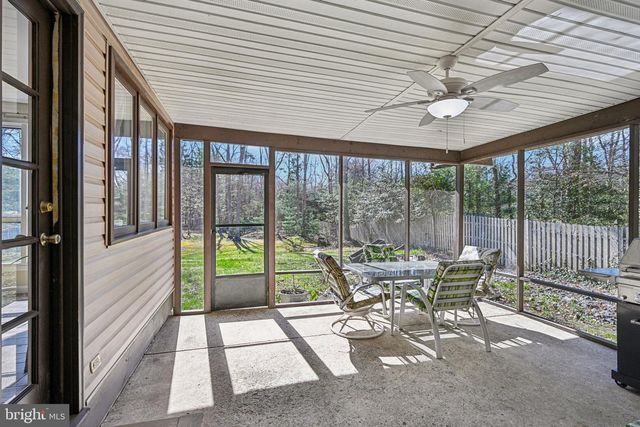 39 OAKWOOD DR, Medford, NJ 08055