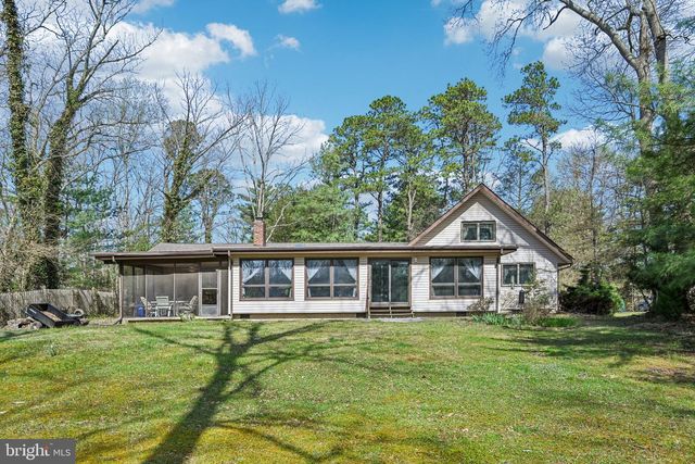 39 OAKWOOD DR, Medford, NJ 08055