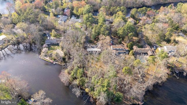 39 OAKWOOD DR, Medford, NJ 08055