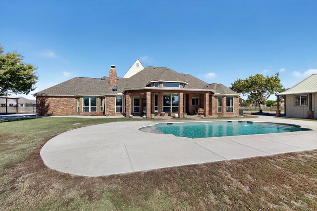 8816 S Water Tower Road, Fort Worth, TX 76179