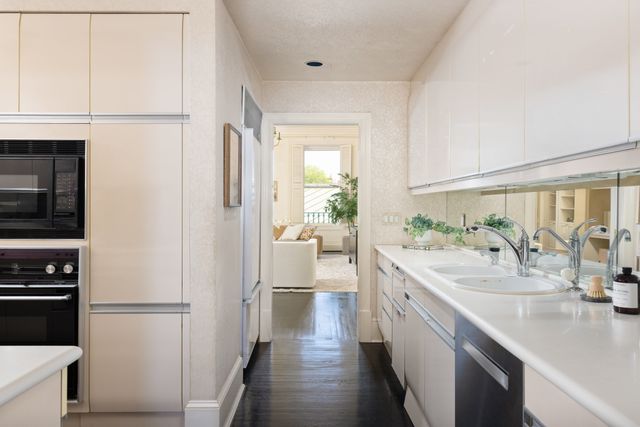 33 Commonwealth Ave 5, Boston, MA 02116