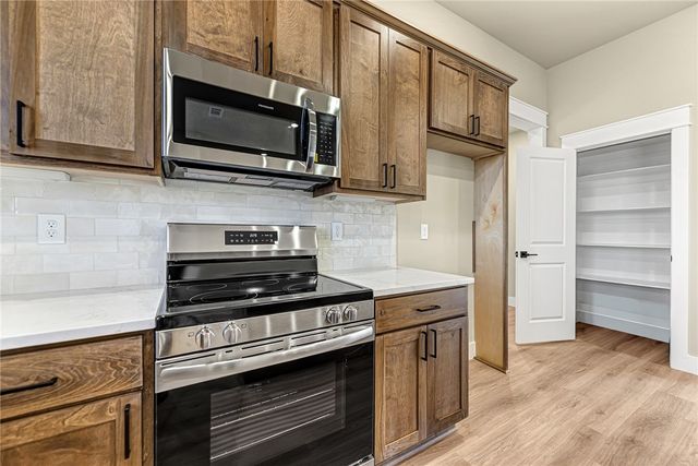 5 Cotherstone Lane, Bella Vista, AR 72715