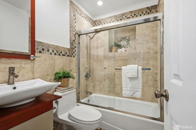 2275 35th Avenue, San Francisco, CA 94116